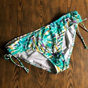 🎄  George bikini bottom leaf pattern SZ XL NWOT